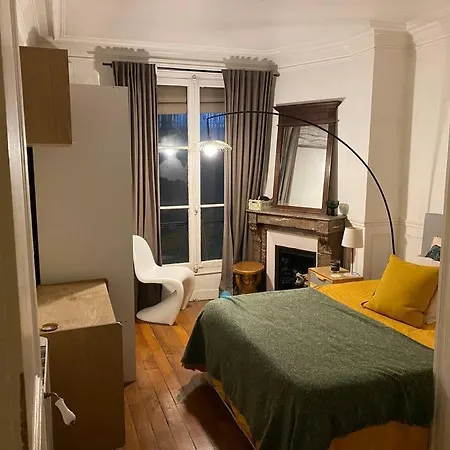 And Cosy Menilmontant Apartment *