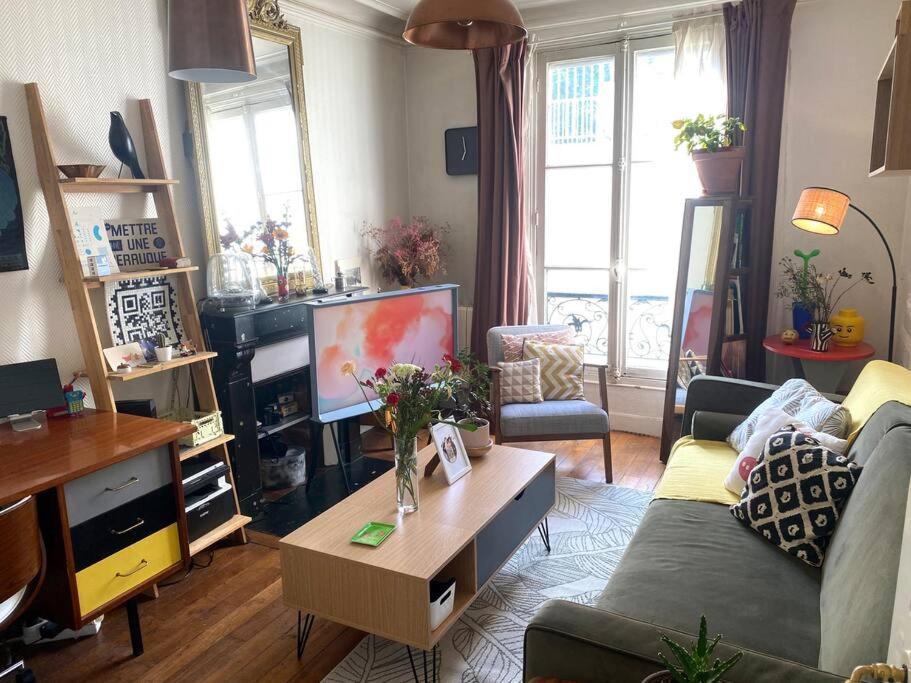 And Cosy Menilmontant Apartment *